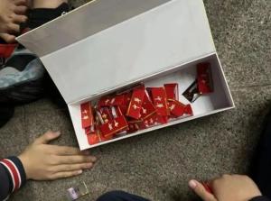 部分小学生沉迷“烟卡”，您的孩子有吗？-图2