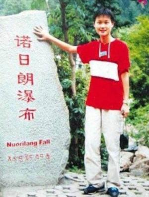 “时尚女王”李宇春：从假小子成为流量巨星，她是怎么上位的？