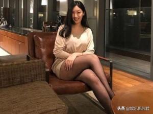 被称为“夜店女王”，体重高达130斤却不显重，凭完美身材成女神-图1