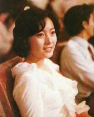 陈道明老婆杜宪：结婚40年，和丈夫互相陪伴，如今女儿是她的骄-图2