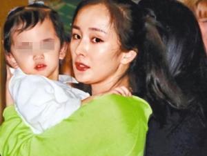 曝杨幂拿回女儿抚养权，小糯米将回北京读书，母女俩刚幸福聚会  第3张